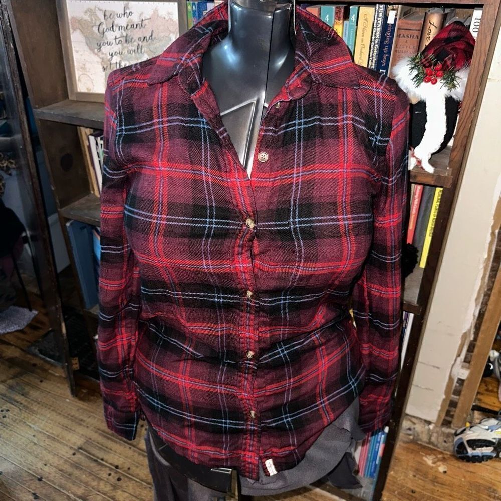 American Eagle amazingly soft flannel XS boyfriend fit shirt